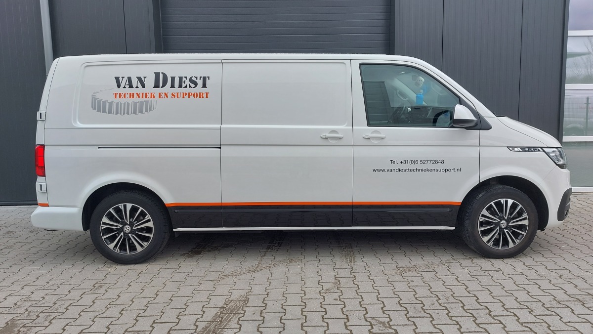 Autoreclame van Diest techniek en support